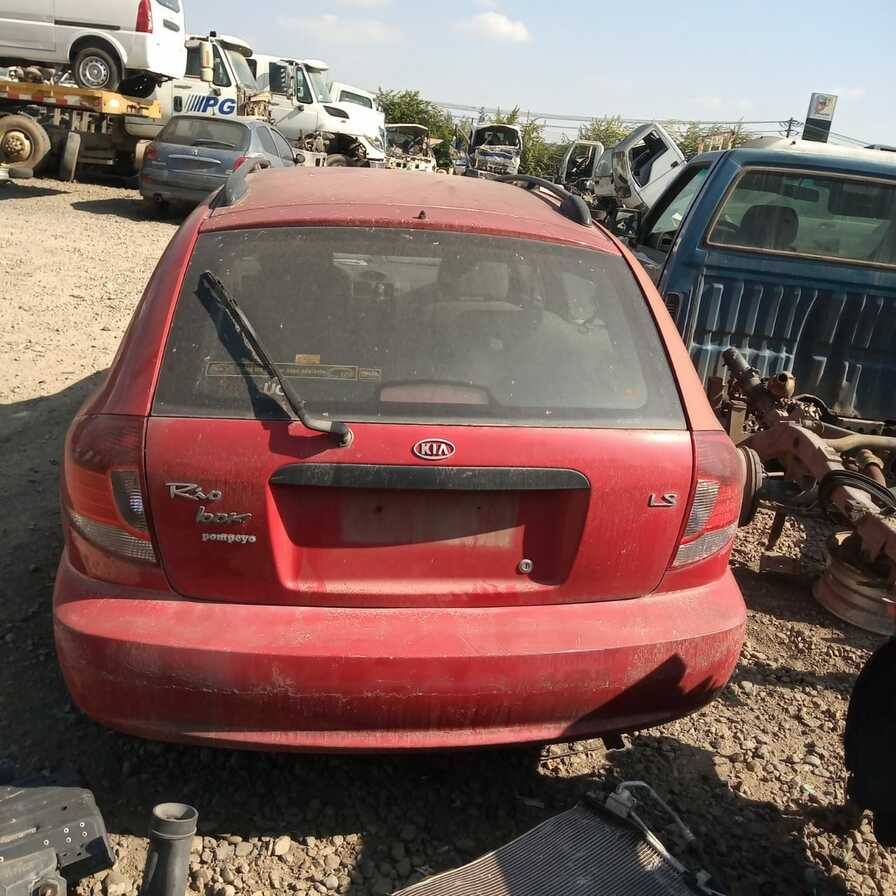  Kia RIO 2003    EN DESARME